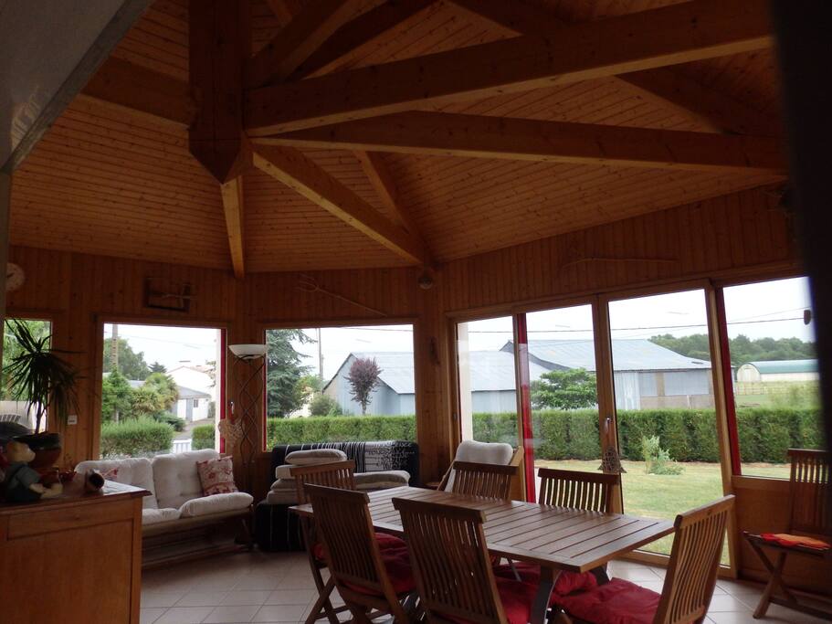 Salle à manger et 4ème lieu de couchage