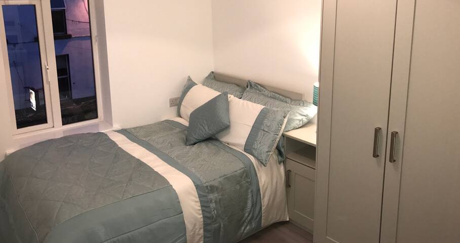 Perfect town centre accommodation (3)