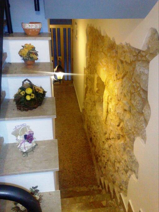 Scala di ingresso.
