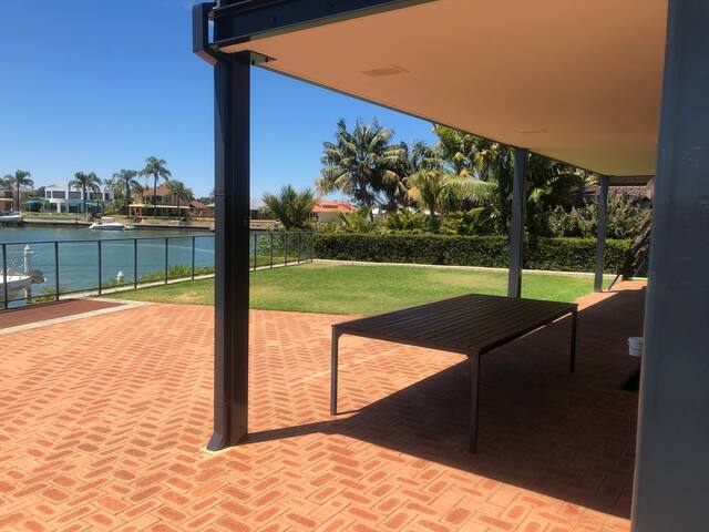 Large luxury home with private jetty gallery image 4