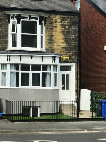 Lovely room own private shower &  wc (en-suite)WL2