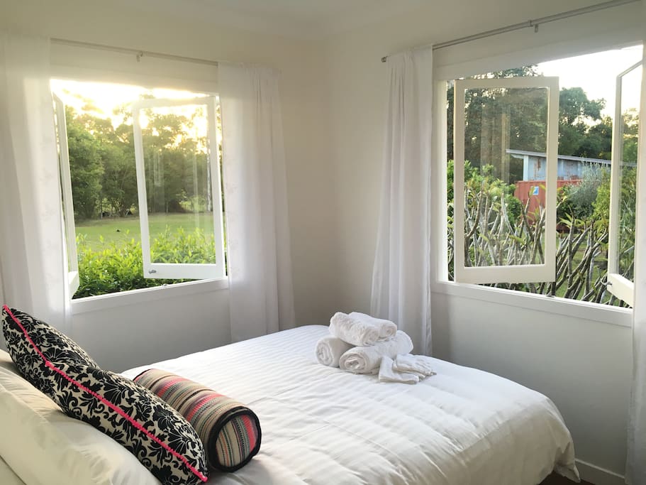 Bedroom 2 with new Queen size Sealy bed