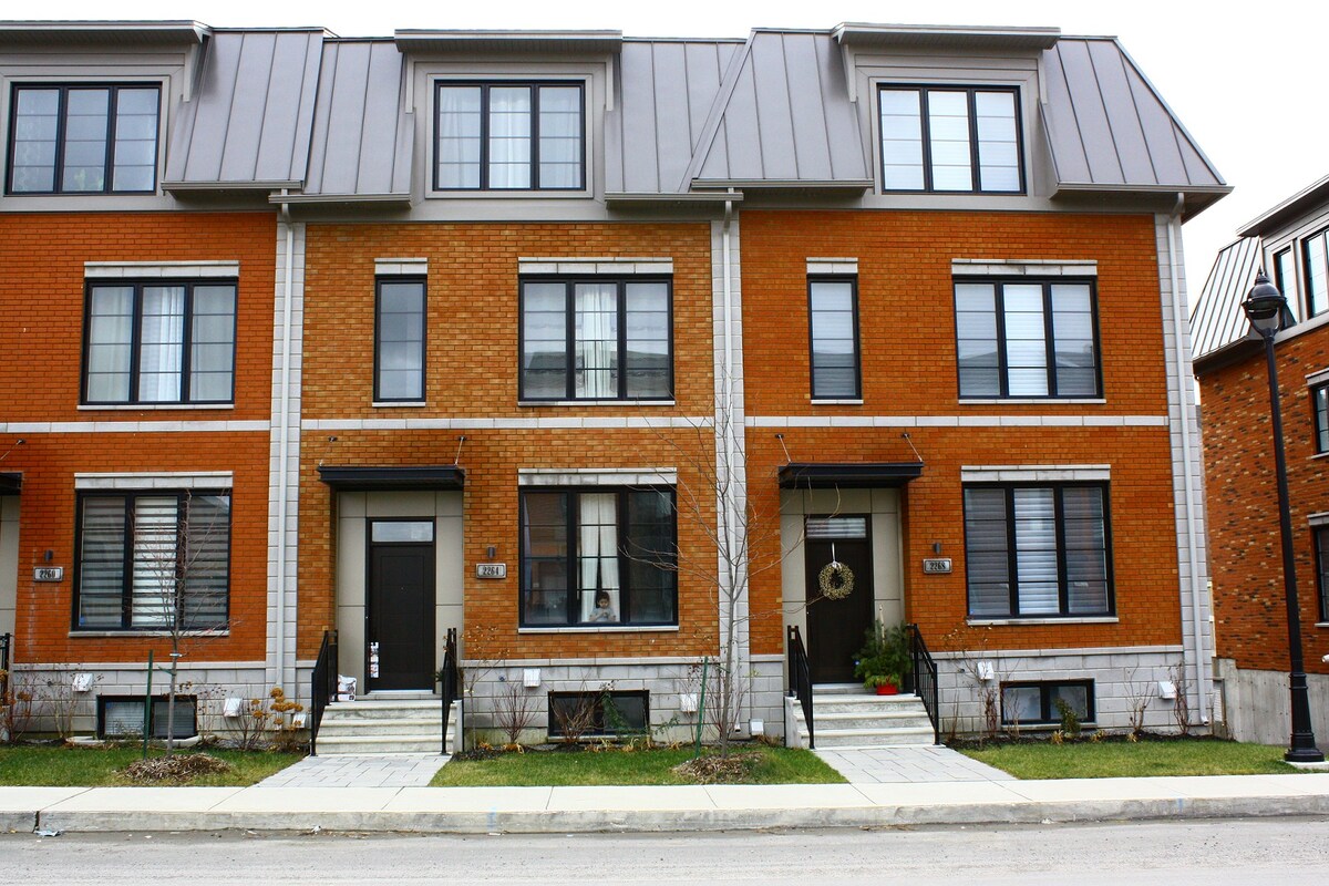 homes for sale near montreal canada