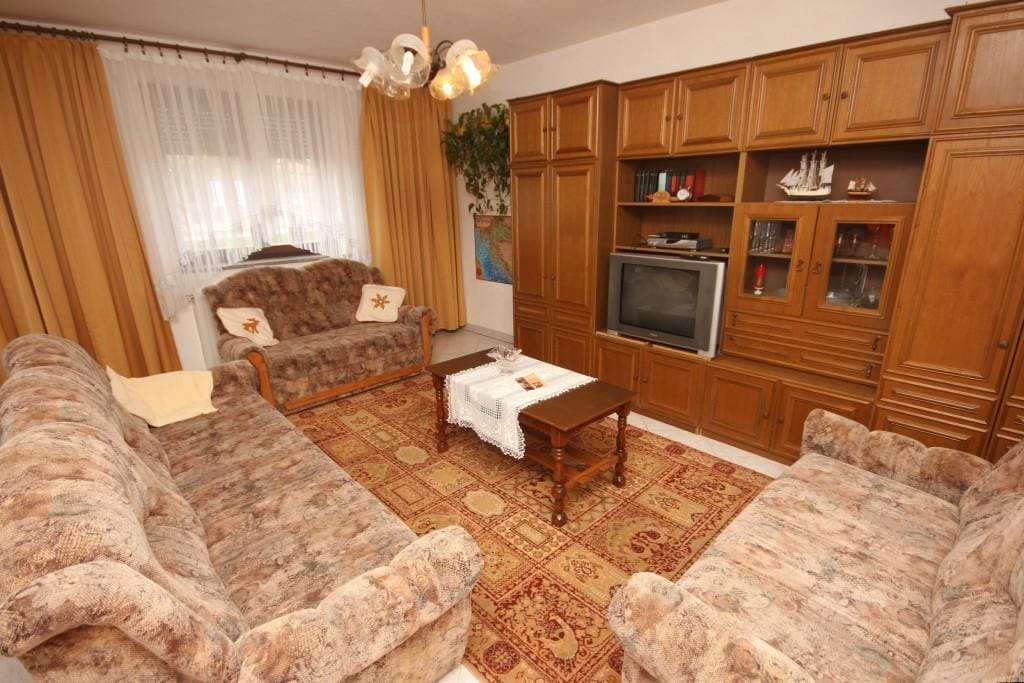 Living room, Surface: 20 m²