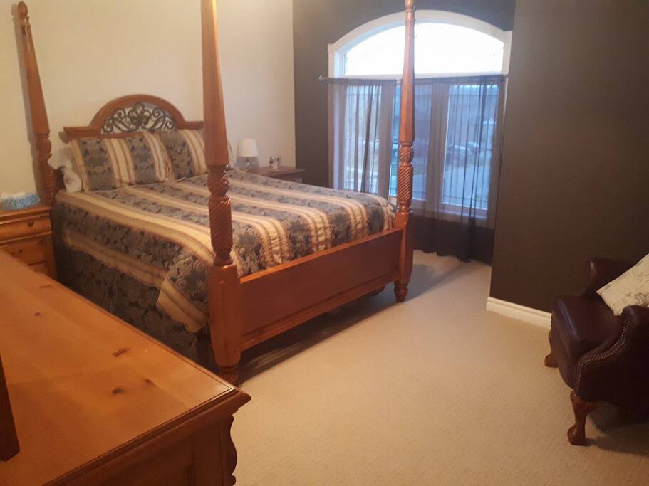 Second bedroom