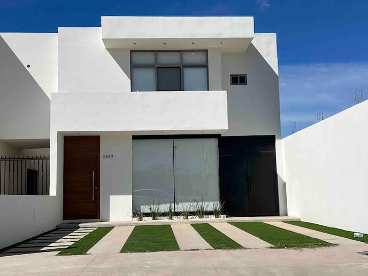 Your beautiful and safe little house in Oʻón Houses for Rent in