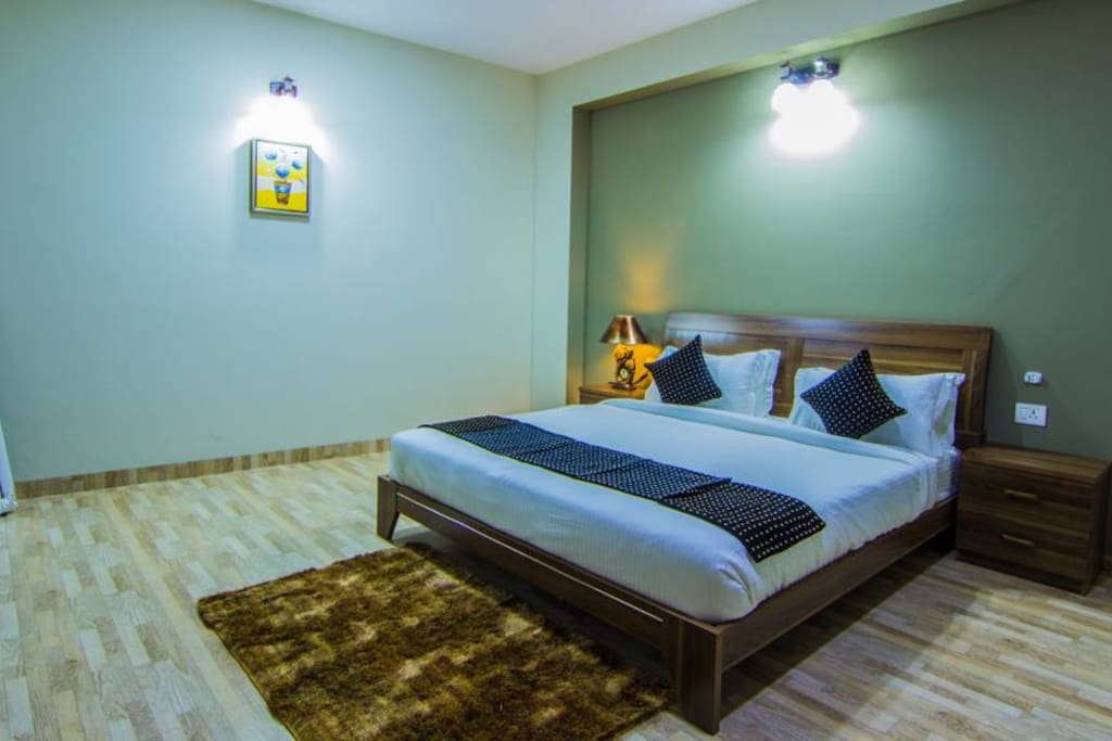 Premium Suites Master Bedroom