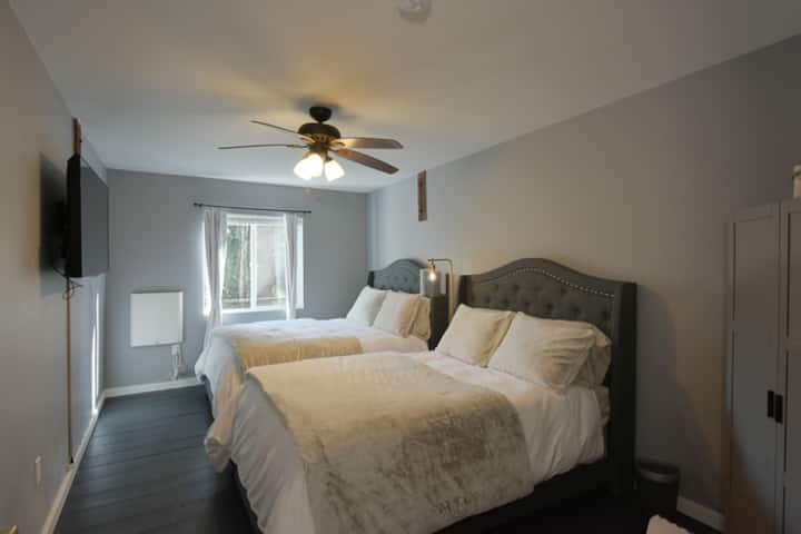 First floor Bedroom 2 sleeps 4