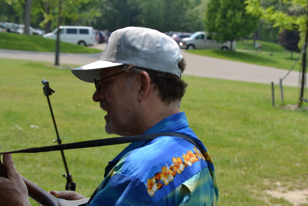 better pic of me playing mandolin at a wedding
