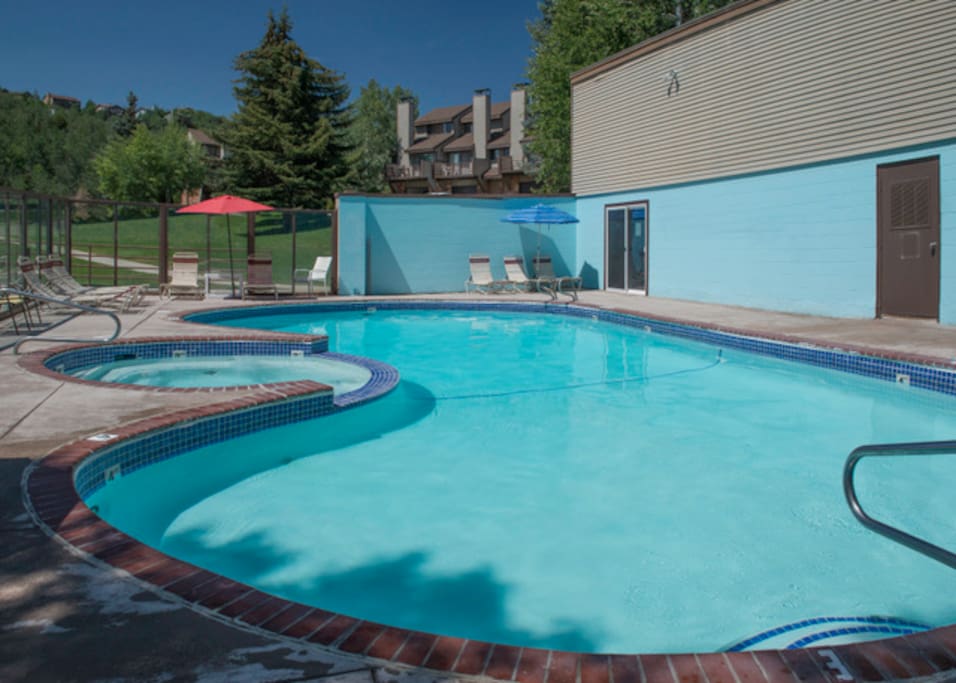 Pool & Hot Tub