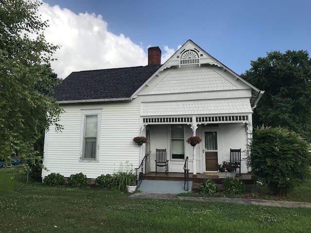 Airbnb Lynchburg Vacation Rentals Places To Stay