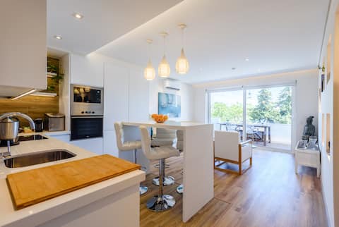 Popular Airbnb listing: Stylish Zen Apartment, Balcony Jaccuzi, Old Town in Albufeira E Olhos De água