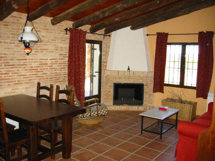 Cortijo Rural Lagunas De Ruidera- 2 Casas,16 Pax - Villahermosa, Spain
