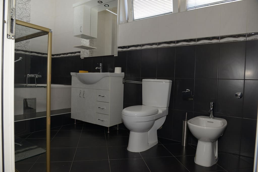 Toalet bathroom