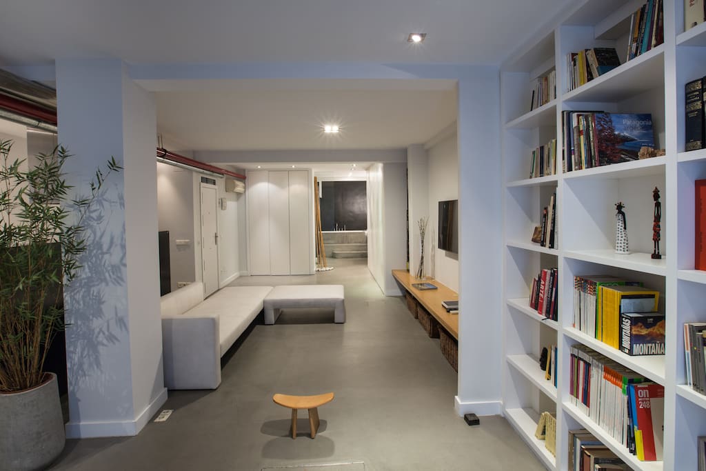 Studio & Living