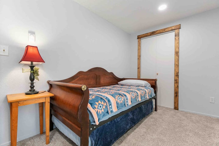 საძინებელი 3