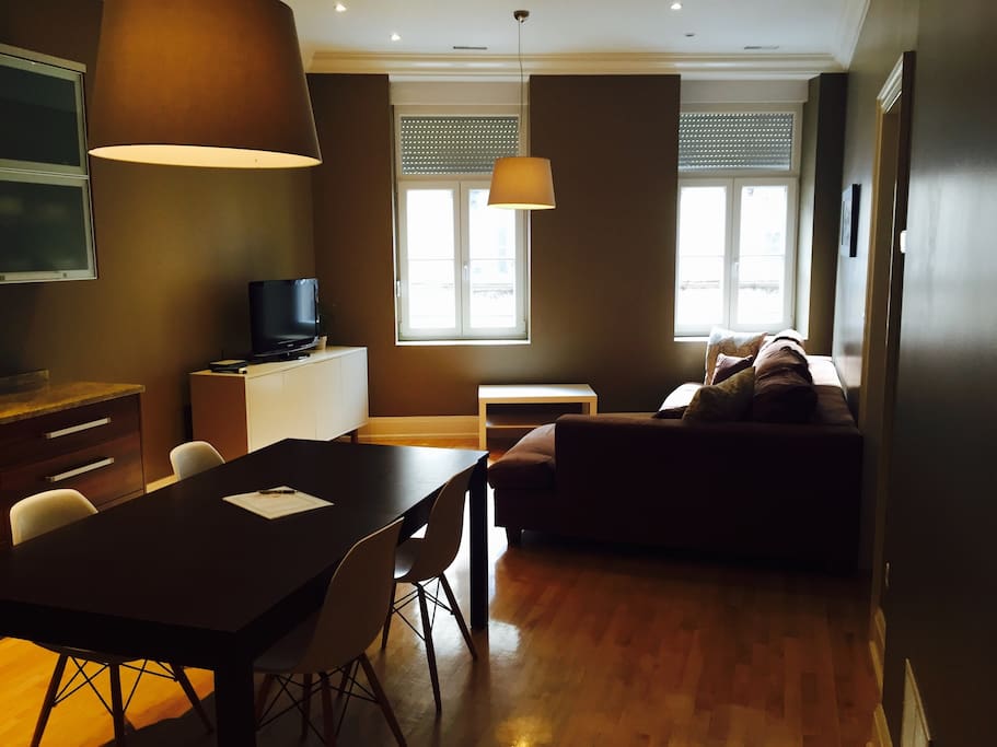 Spacious Living/Dining Room