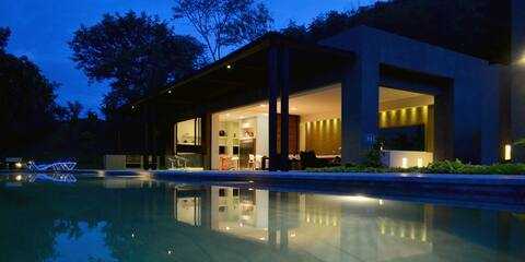 CASA NU - BOUTIQUE HOME.  RNT: 110904