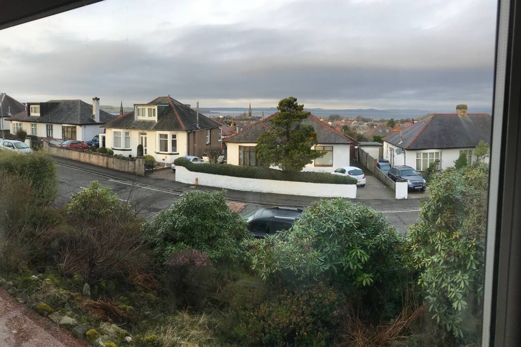 VIEW OVER THE CLYDE TO THE ISLE OF CUMBRAE