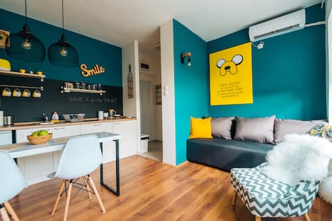 Smile Studio in Center + breakfast + free parking