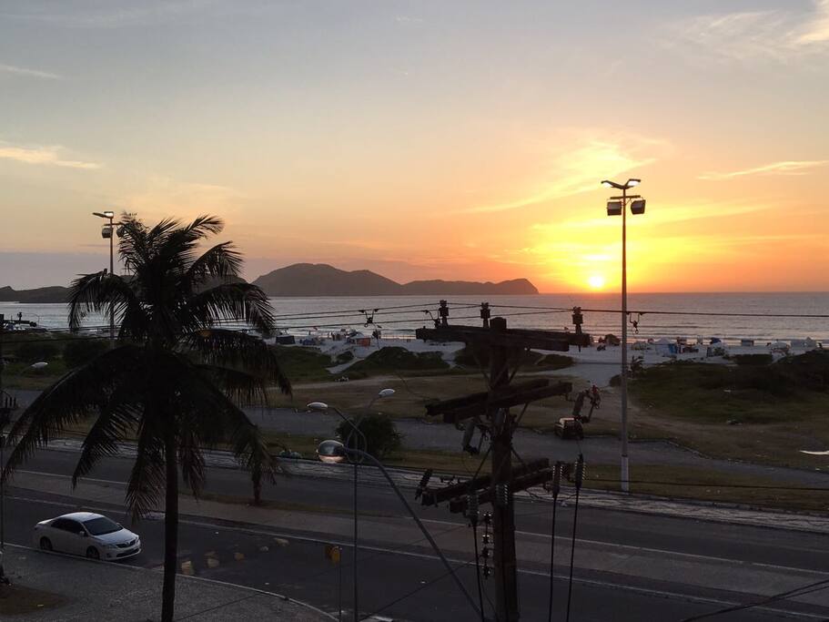 Vista do nascer do sol na varanda dos quartos e sala!!