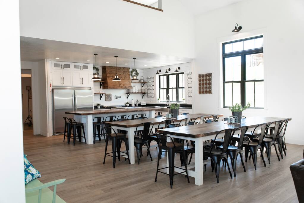 Dining/Kitchen