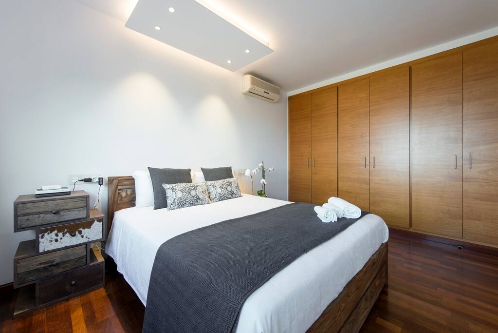 Main floor - room 1 with sea views
