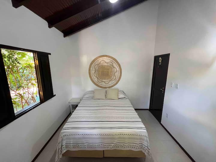 Spálňa s manželskou posteľou, posteľná bielizeň nie je zahrnutá 