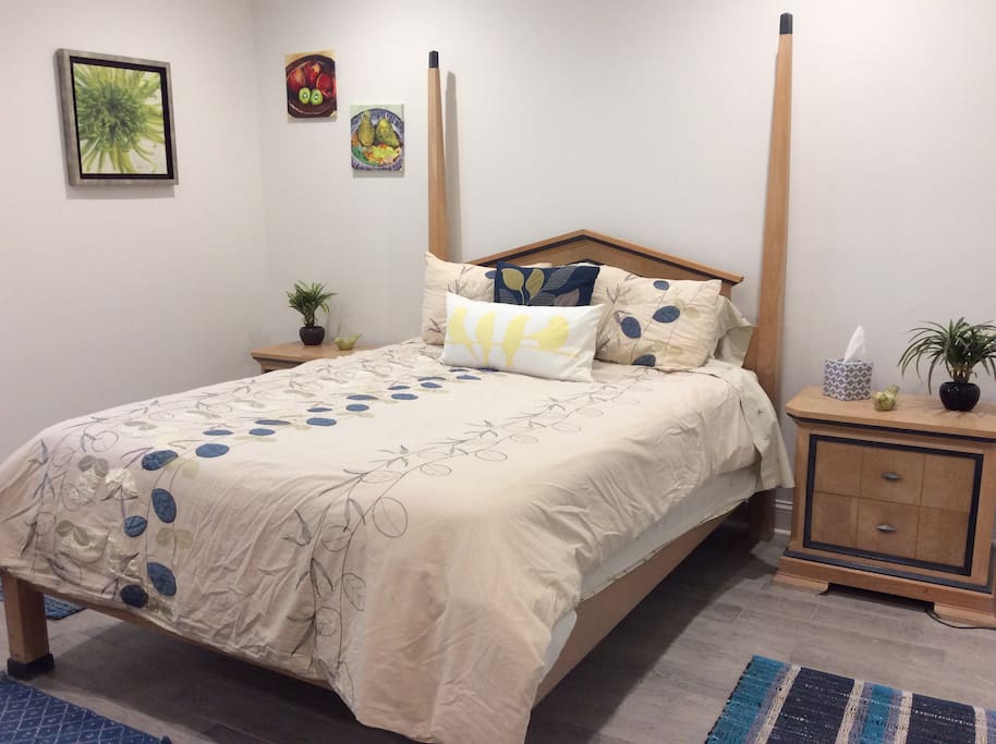 Queen size bed