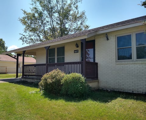 Tilly's House I555 king bed 4/2/2 w/d dogs