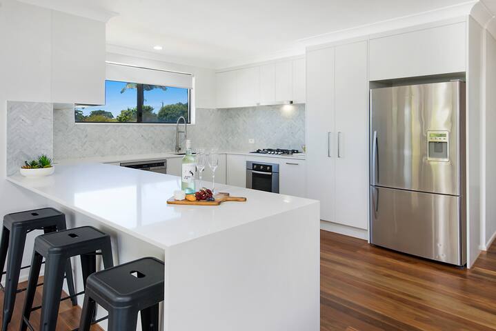 THE CURRIMUNDI BEACH HOUSE gallery image 2