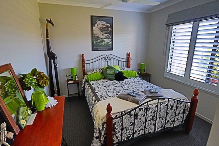 Airbnb Pacific Haven Vacation Rentals Places To Stay