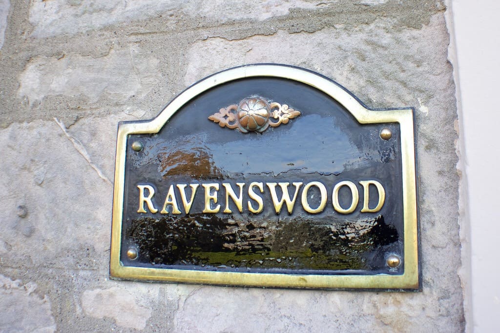 Welcome to Ravenswood