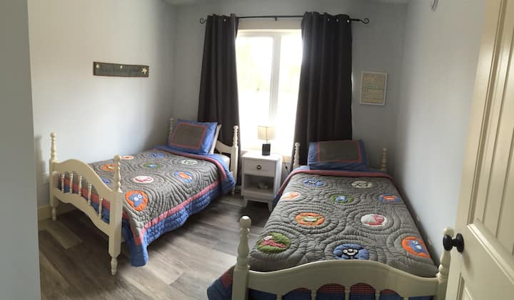 Dvojposteľová izba na hlavnom poschodí