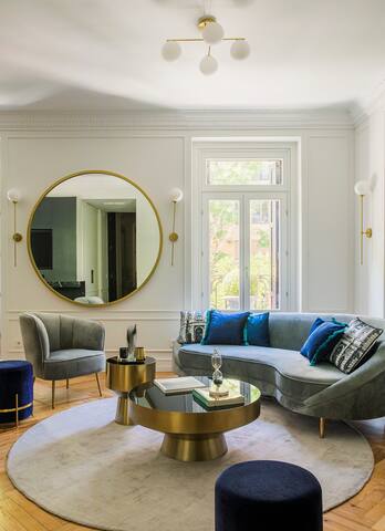 Maravillosa propiedad con balcón barrio Recoletos gallery image 2