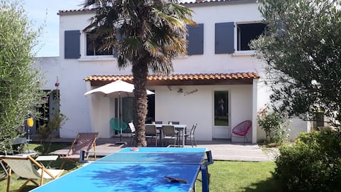 Beautiful spacious 3 bedroom house with garden.