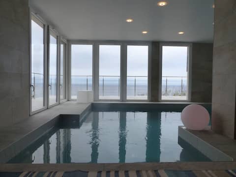 VILLA SEA VIEW and WARMED INTERNAL SWIMMING POOL