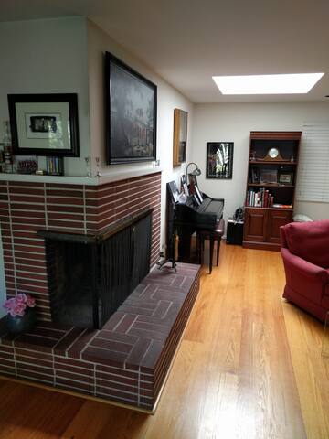 Beautiful Garden Home in Palo Alto gallery image 3