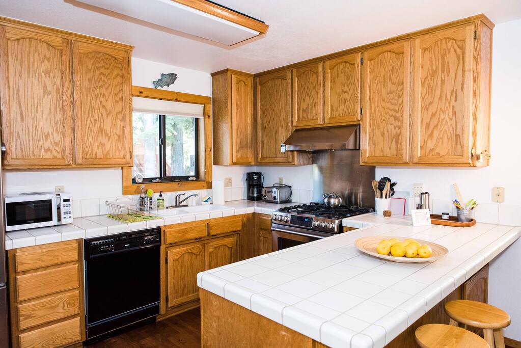 Fully equipped kitchen