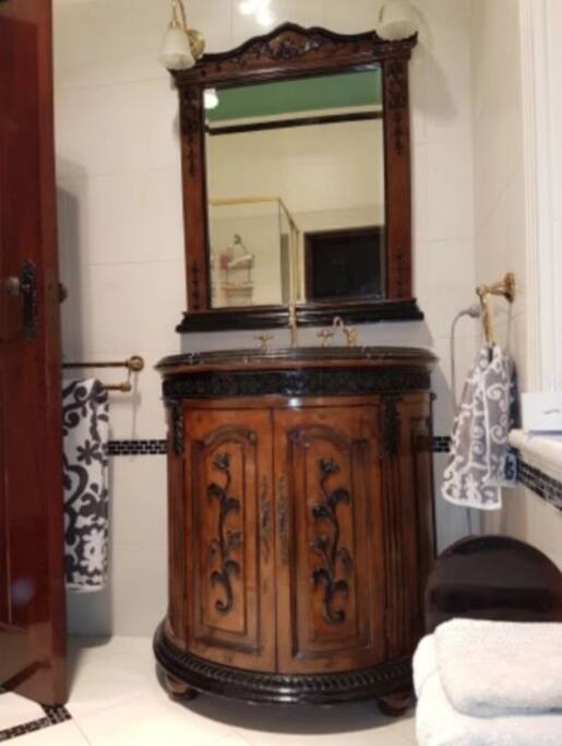 The Guest Room Ensuite