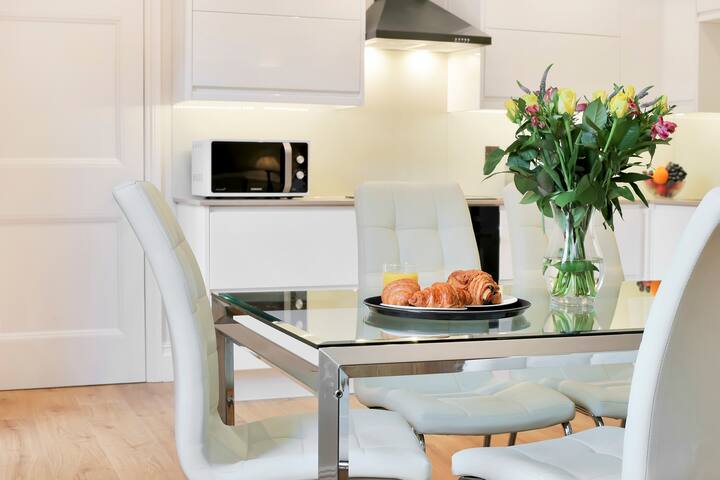 Luxury Garden Suite by Mansley gallery image 5