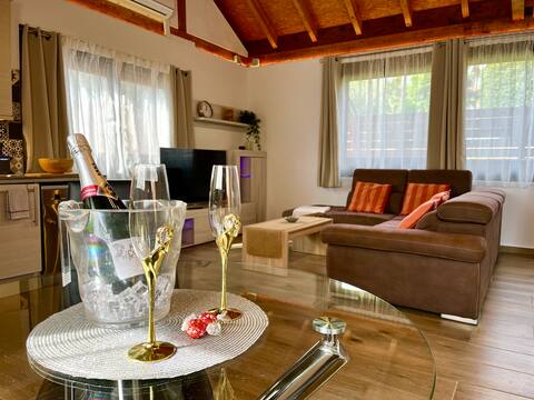 Anuncio de Airbnb popular: Cozy little house in La Rapita / Ebro Delta en Alcanar