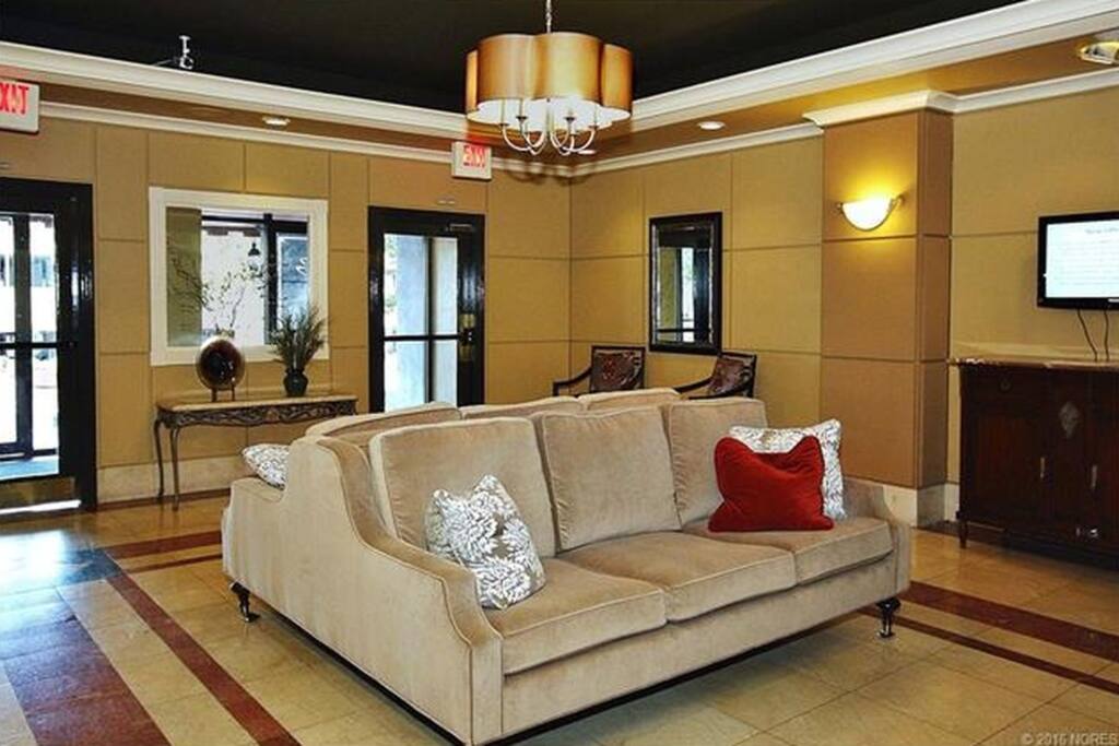 Inviting and comfortable Lobby