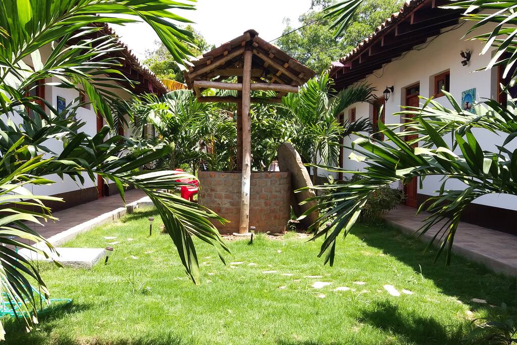 shared garden/sitting area/well