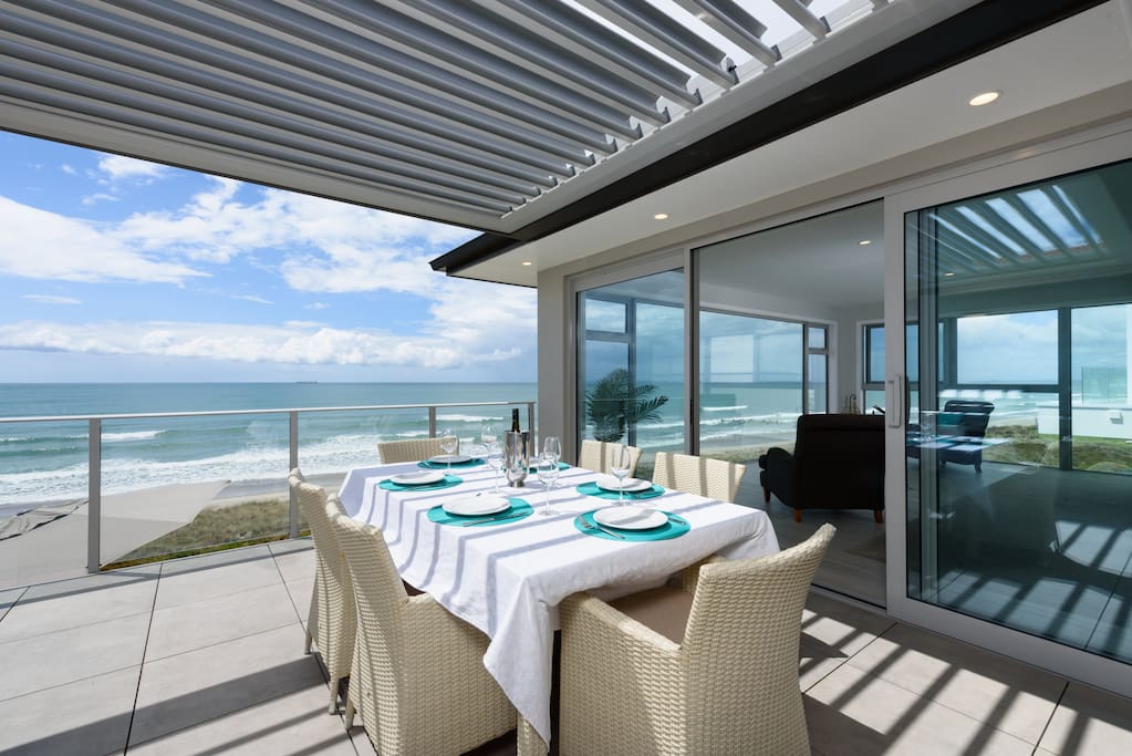 Upstairs balcony