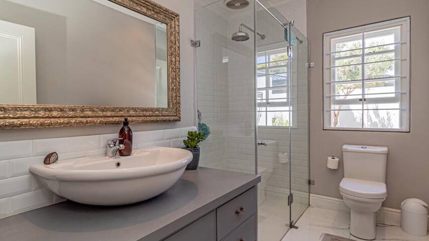 Sanctuary Holiday Home gallery image 3