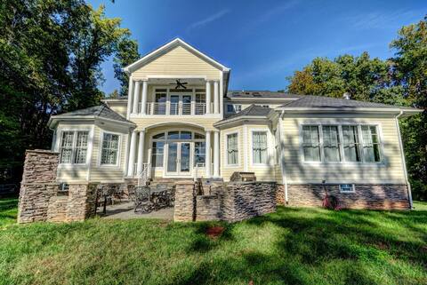 Waterfront Home on Lake Anna