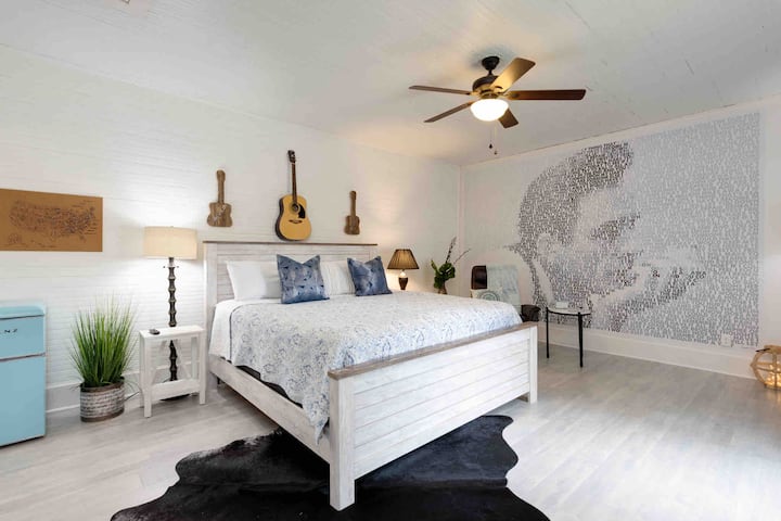 Johnny现金套房-加大双人床和独立卫生间