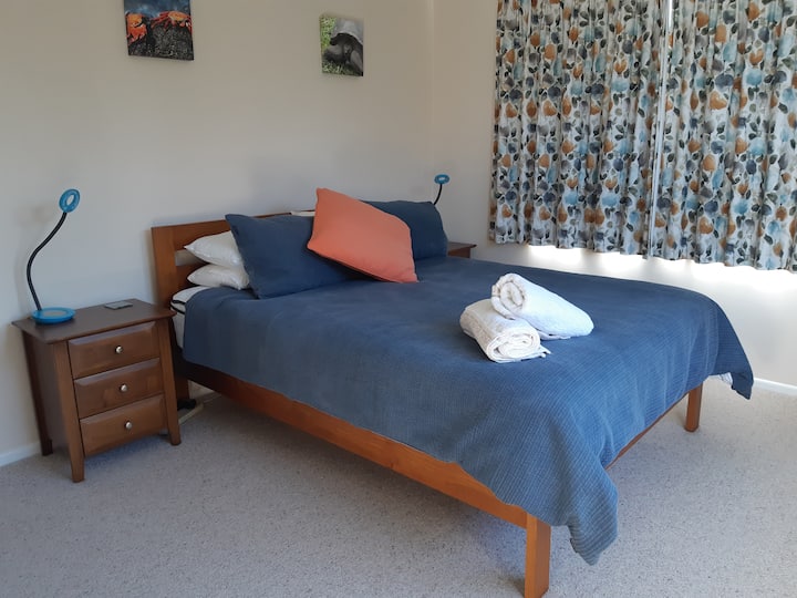 Top 10 Airbnb Vacation Rentals In Riversdale Beach, New Zealand