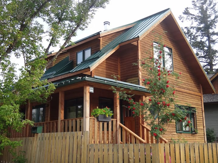 The Nest Guest Suite Apartments for Rent in Jasper, Alberta, Canada